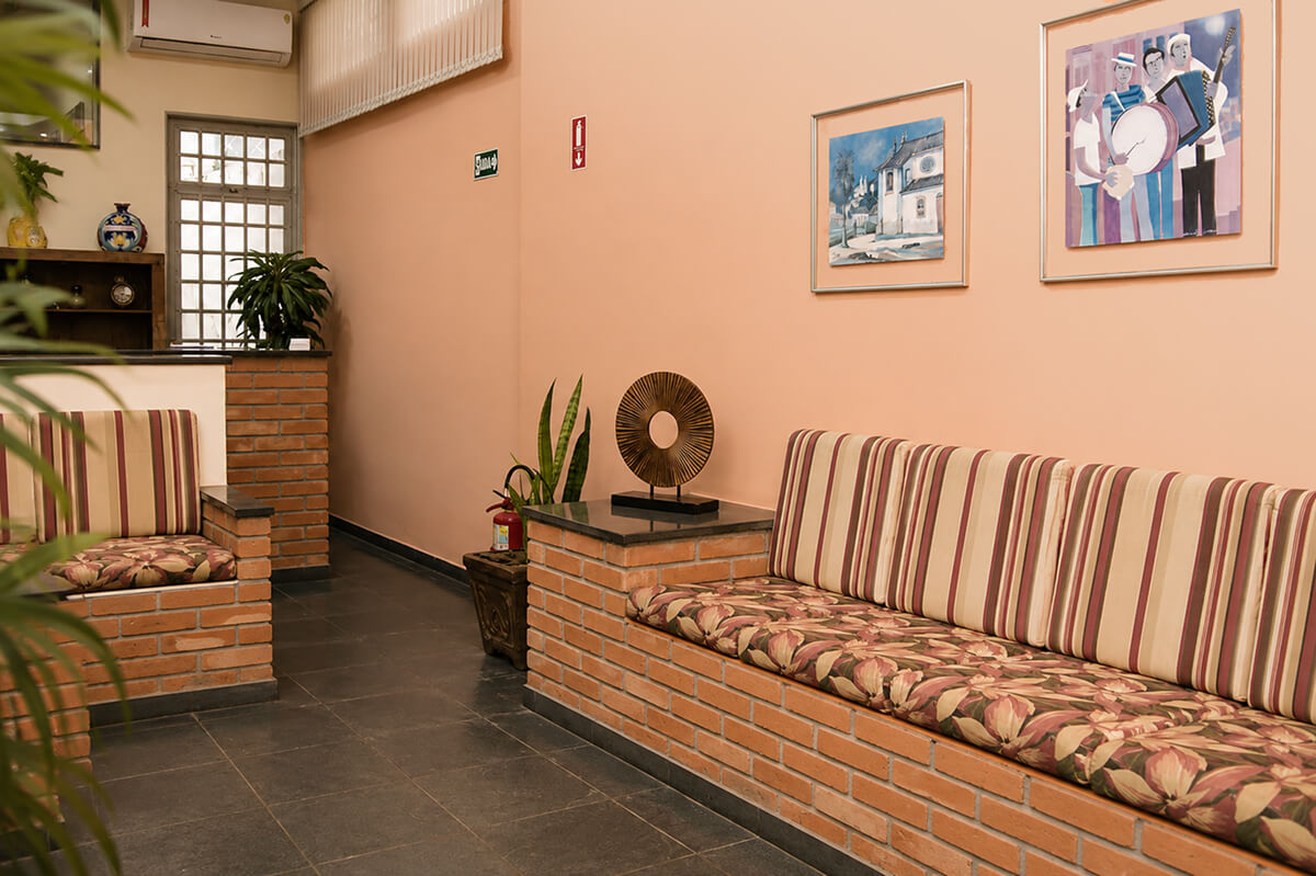 Sala de atendimento equipada para a avaliação especializada