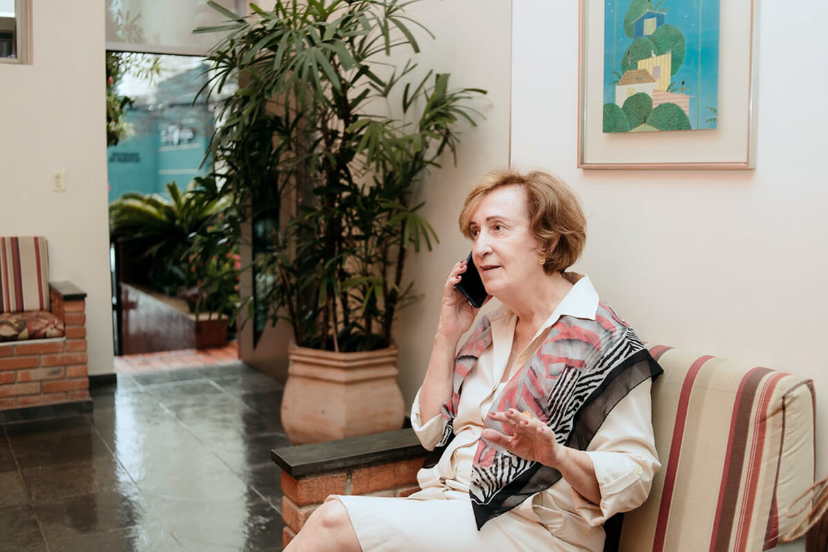 Dra. Marilisa Nano no consultório